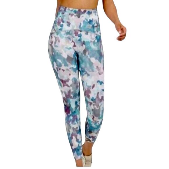 Spanx Leggings Womens Size XS Pastel Camouflage Print Purple Teal Athleisure - Picture 10 of 10